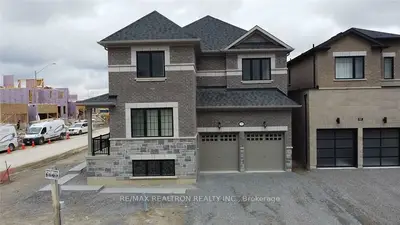 Detached in Markham