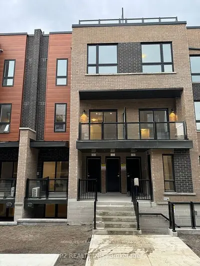 Condo Townhouse in Newmarket