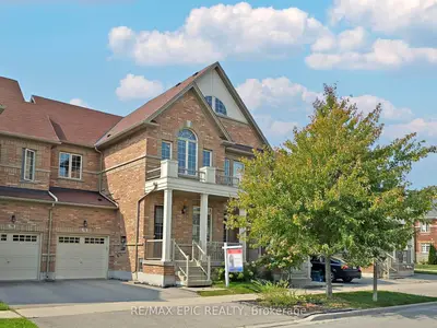 Att/Row/Townhouse in Markham