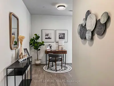 Condo Apartment in Markham