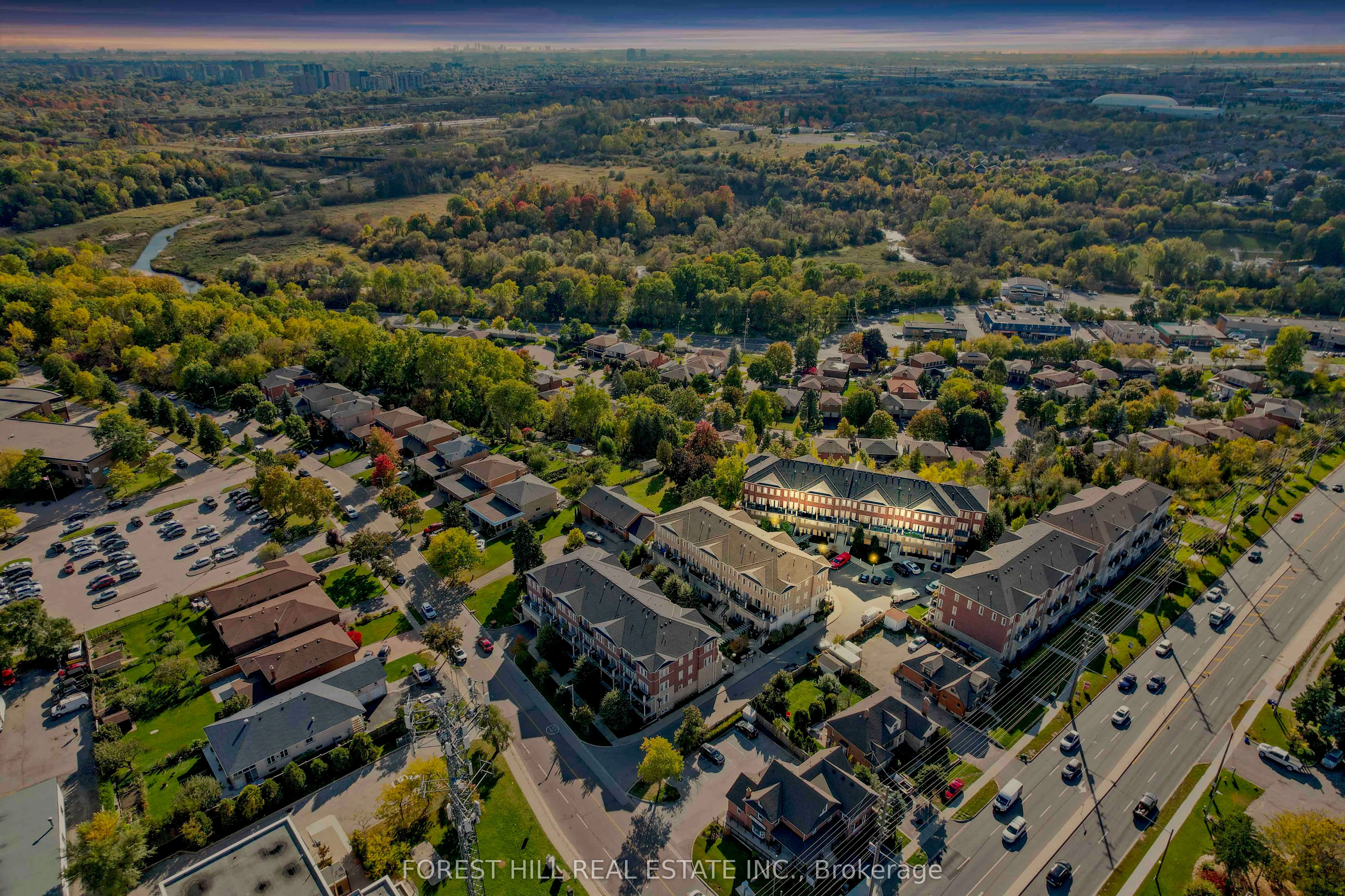26 Bruce Street C24, Vaughan, On L4l 0h4
