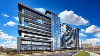 Condo Apartment in Vaughan