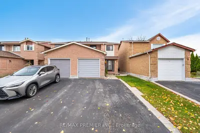 Semi-Detached in Vaughan