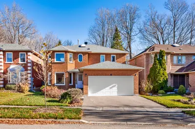 Detached in Richmond Hill