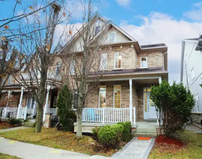 Att/Row/Townhouse in Markham