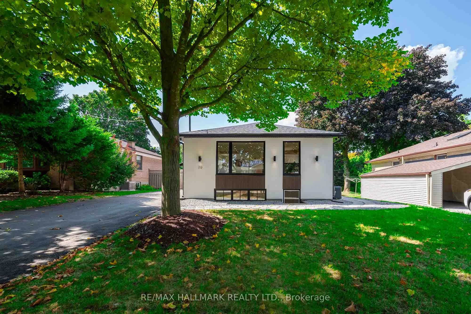 Detached in Newmarket
