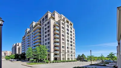 Common Element Condo in Markham