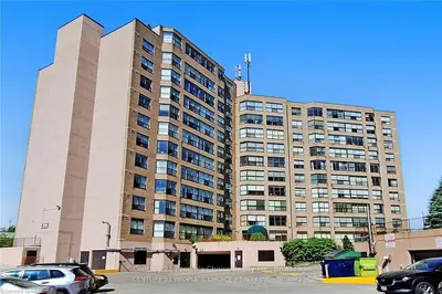 250 Davis Drive 909, Newmarket, On L3y 7t7