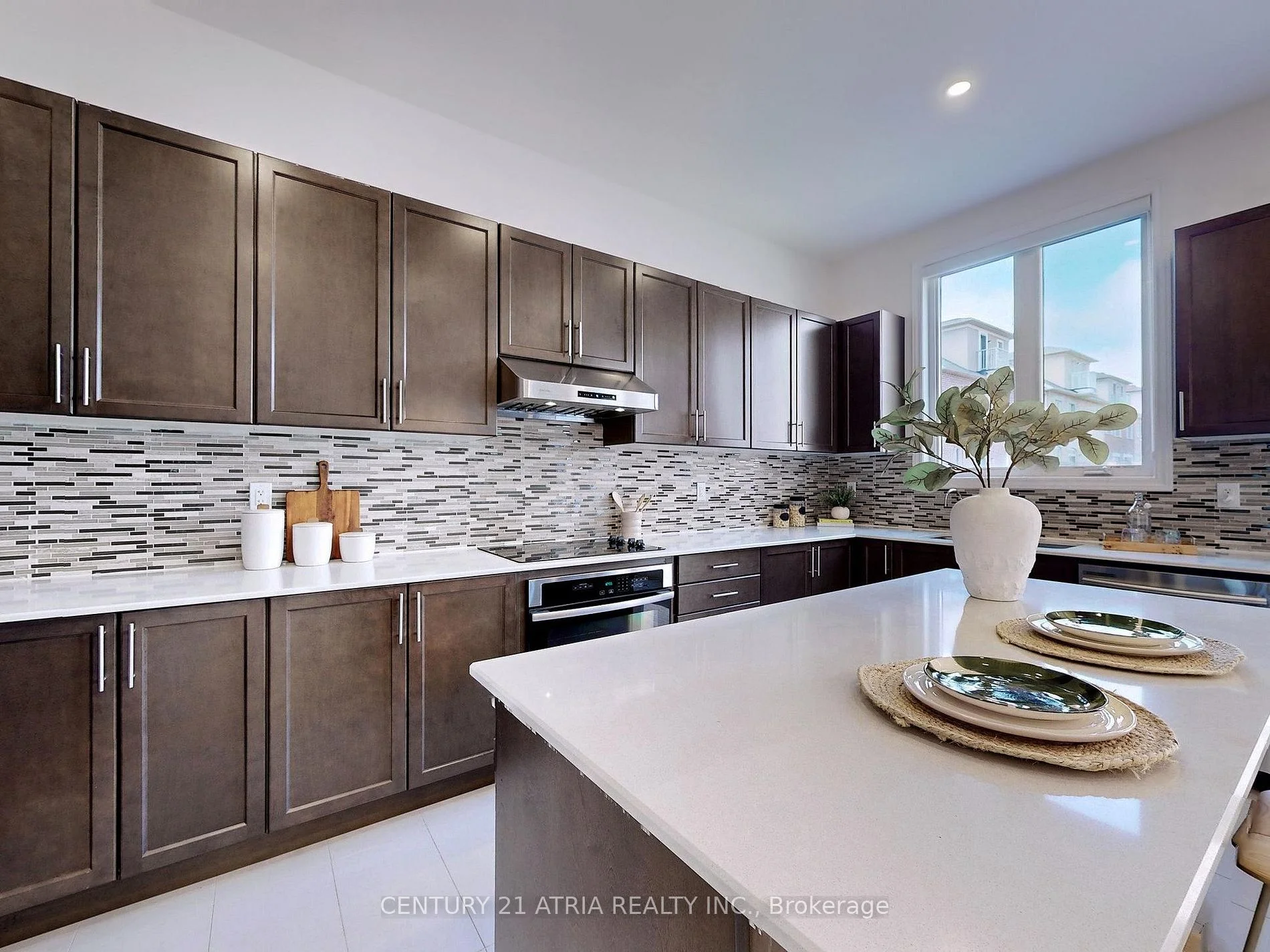 717 Mee Place, Newmarket, On L3x 0g6