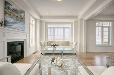 Detached in East Gwillimbury