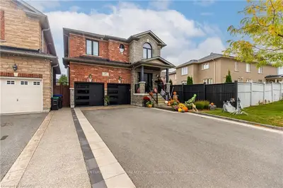 Detached in Bradford West Gwillimbury