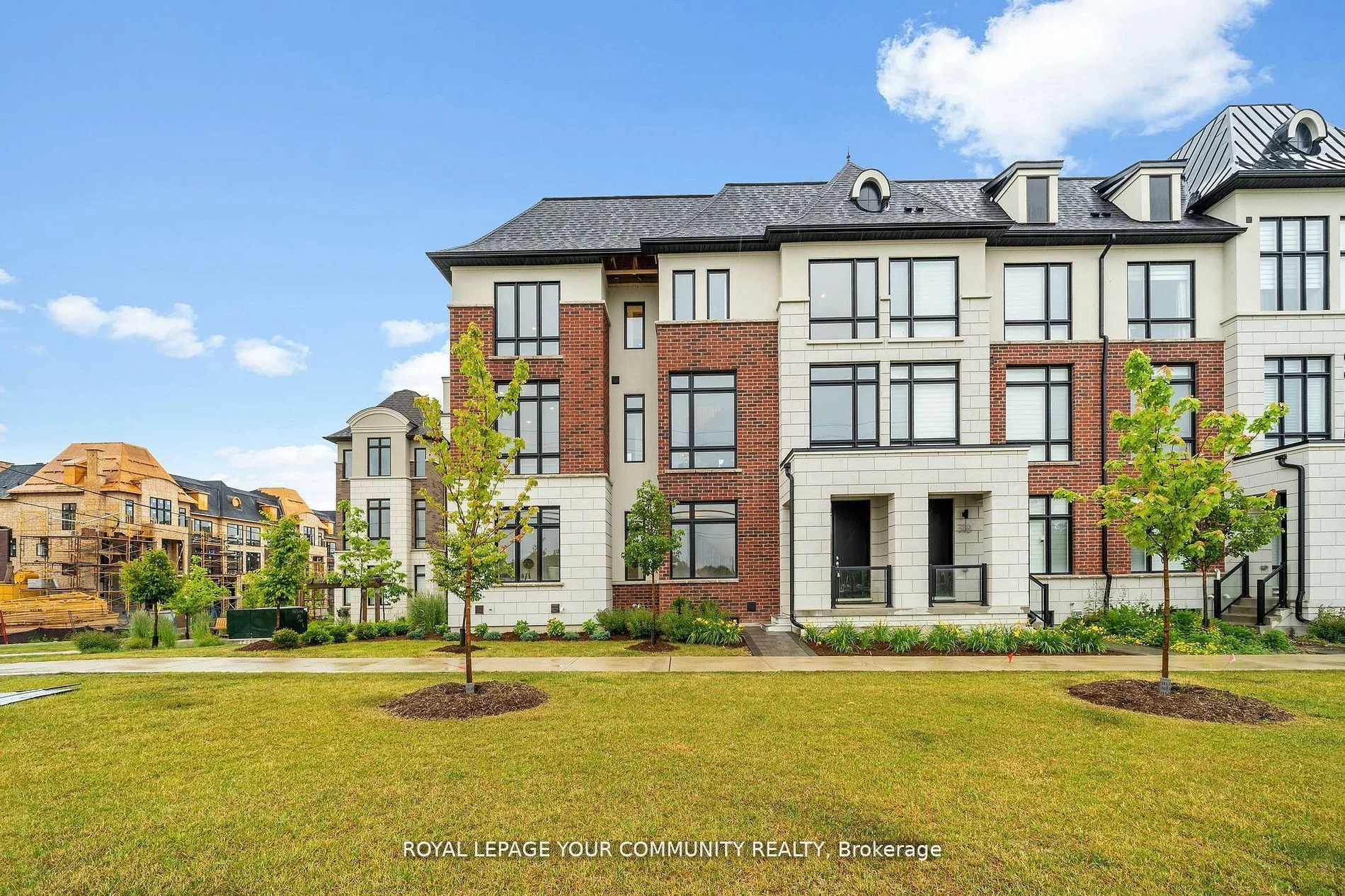 Att/Row/Townhouse in King