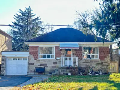 Detached in Richmond Hill