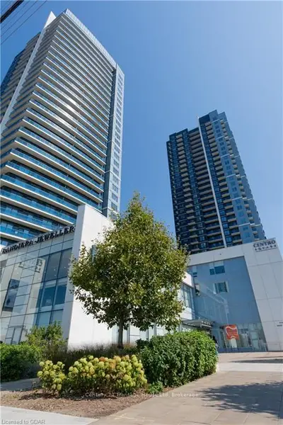 Condo Apartment in Vaughan