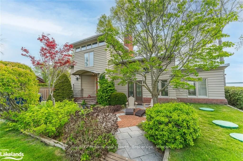 721 Duclos Point Road, Georgina, On L0e 1n0