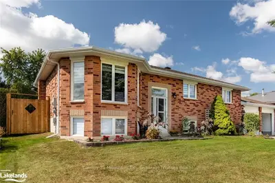 6 LOREE Drive, Adjala-Tosorontio, ON L0M 1J0