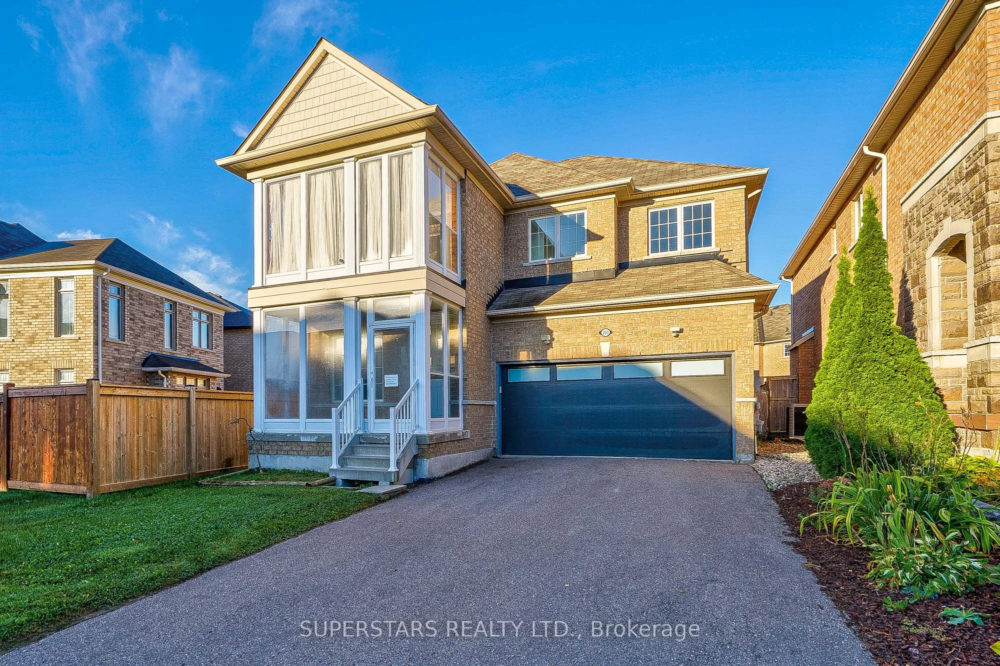 203 Lageer Drive, Whitchurch-stouffville, On L4a 0x1