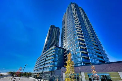 Condo Apartment in Vaughan