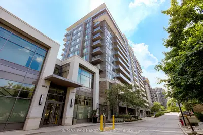 Condo Apartment in Markham