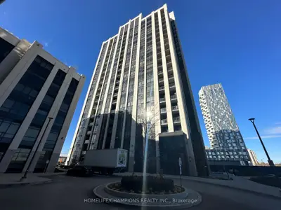 Condo Apartment in Vaughan