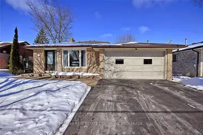 44 Church Street, East Gwillimbury, On L9n 1k5