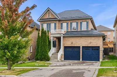 Detached in Bradford West Gwillimbury