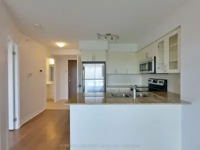 Condo Apartment in Richmond Hill