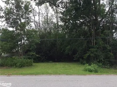 VIRGINIA Boulevard, Georgina, ON L0E 1R0