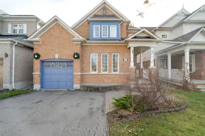 Detached in Aurora