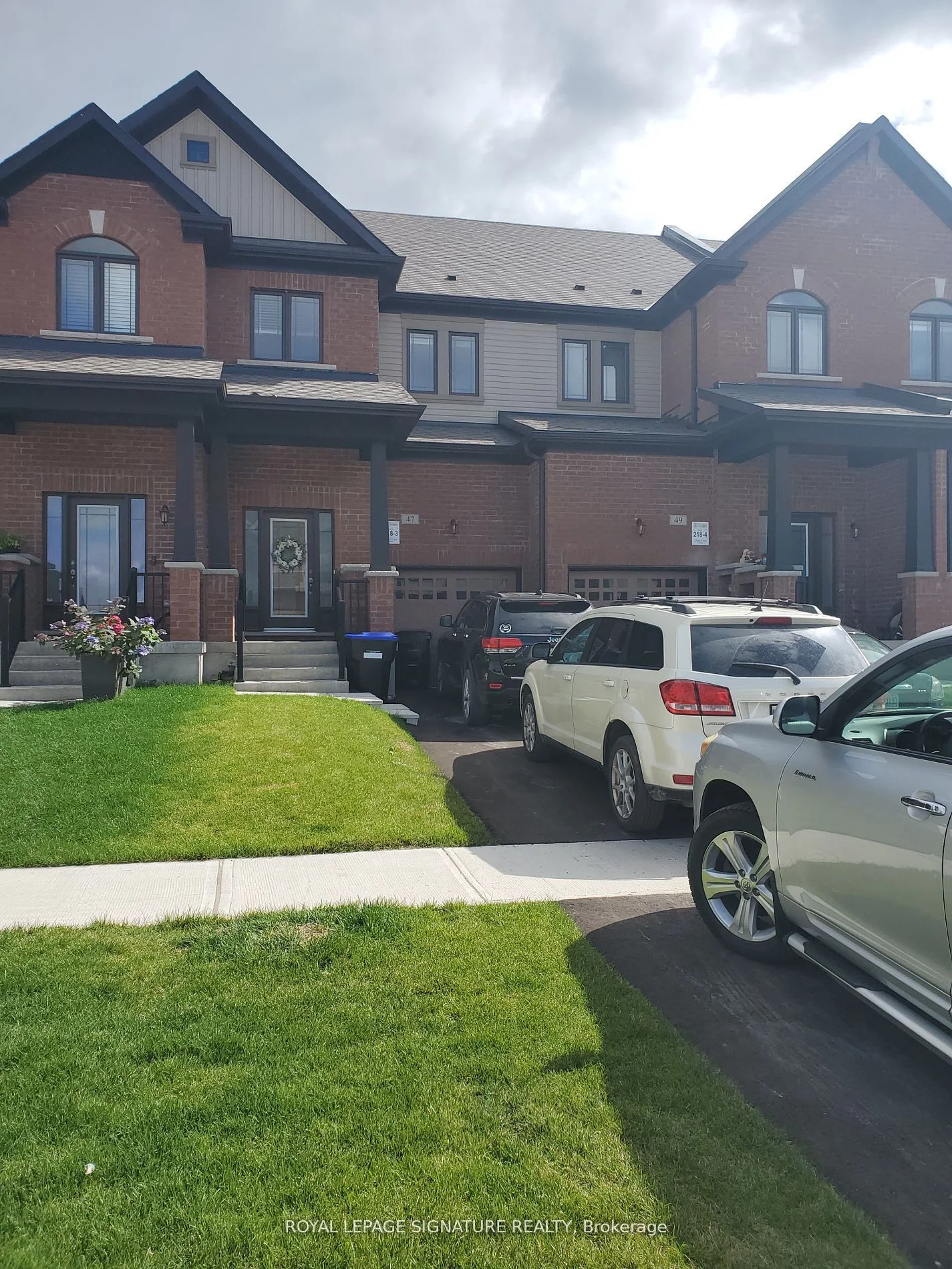 Att/Row/Townhouse in New Tecumseth