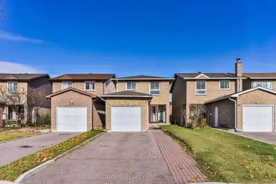 Detached in Markham