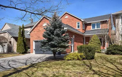 Detached in Aurora