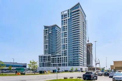 Condo Apartment in Vaughan