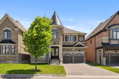 Detached in Vaughan