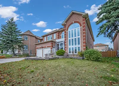 Detached in Richmond Hill