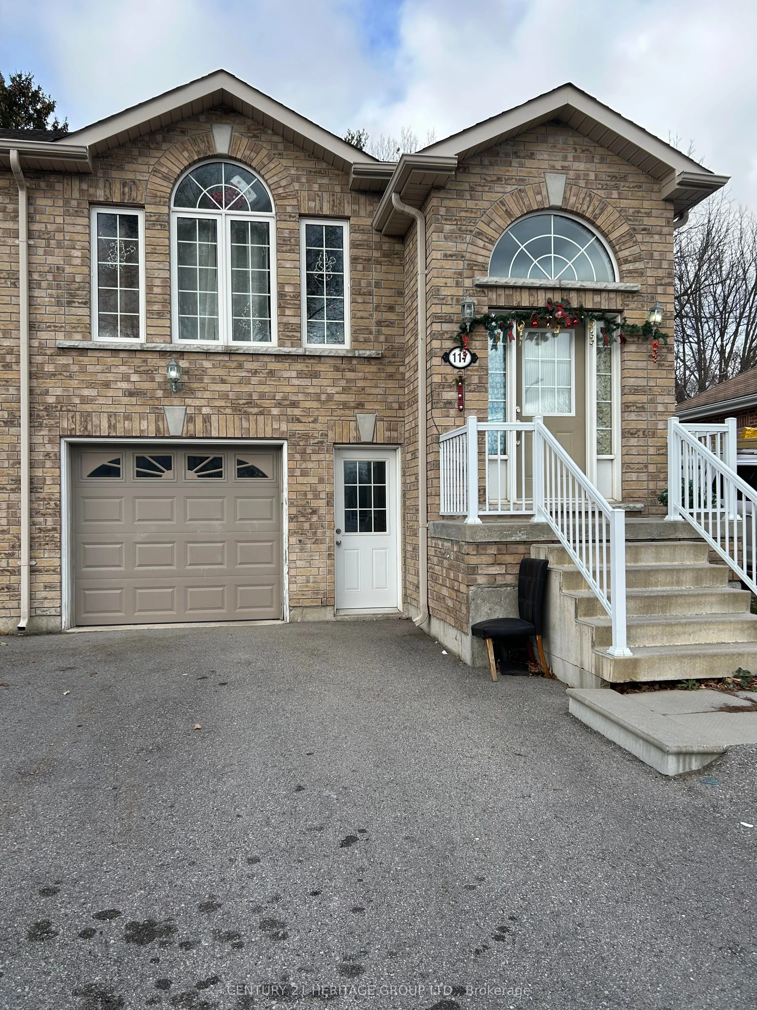 Semi-Detached in Bradford West Gwillimbury