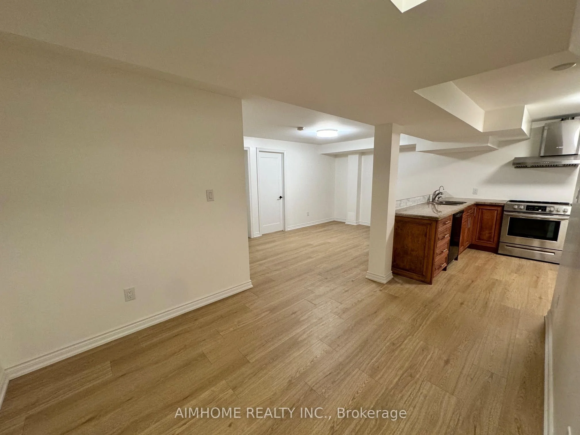 Bsmt 56 Crystal Drive, Richmond Hill, On L4c 7y3
