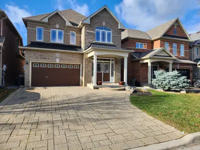 Detached in Newmarket