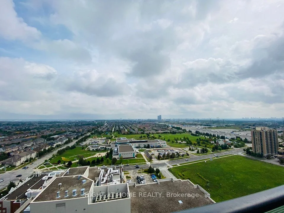 105 Oneida Crescent 2107, Richmond Hill, ON L4B 0H6