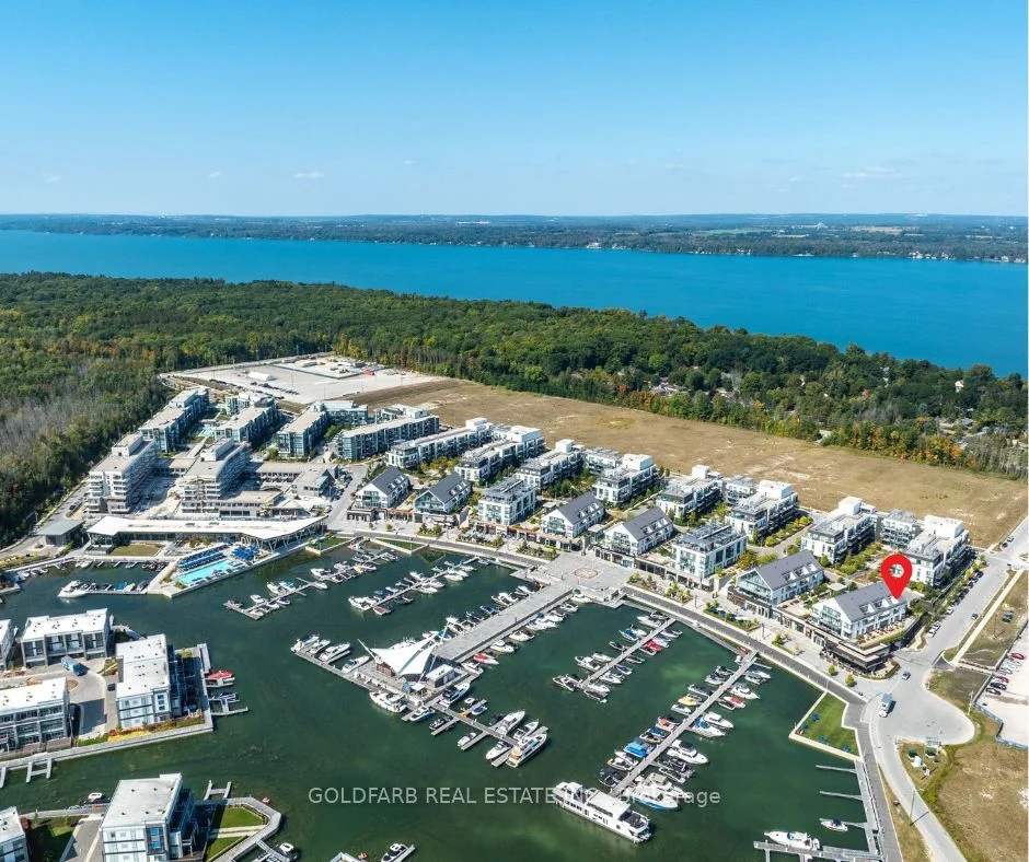 Condo Townhouse in Innisfil