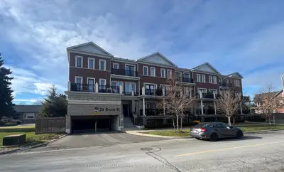 Condo Townhouse in Vaughan
