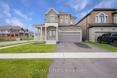 Detached in New Tecumseth