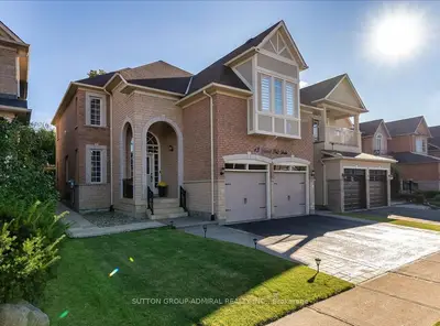 Detached in Richmond Hill