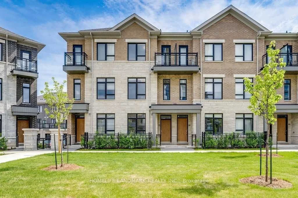 Condo Townhouse in Markham