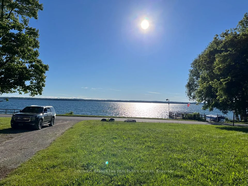 317 Lake Drive N, Georgina, ON L4P 3C8