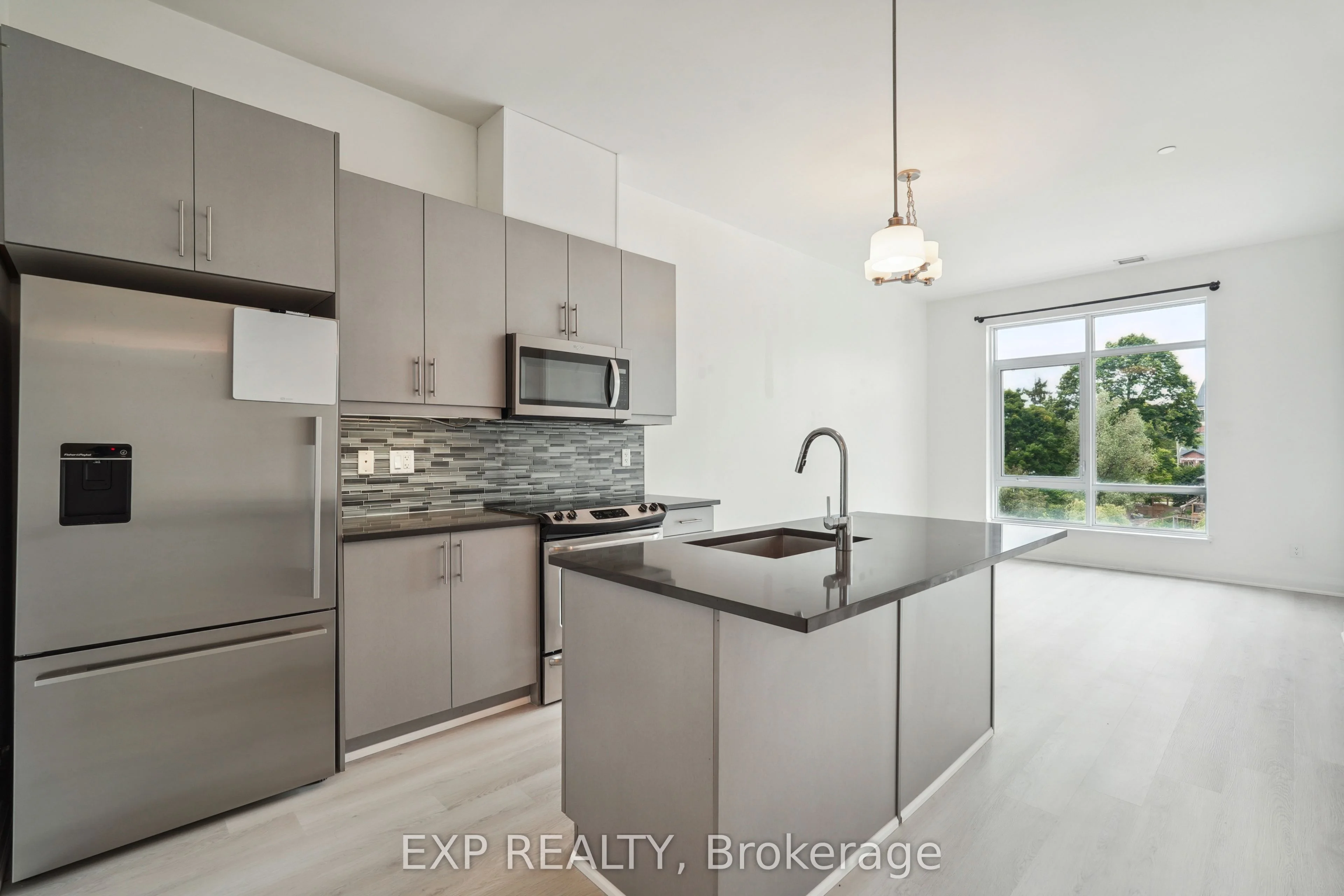 Condo Apartment in Aurora