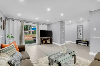 Condo Townhouse in Aurora