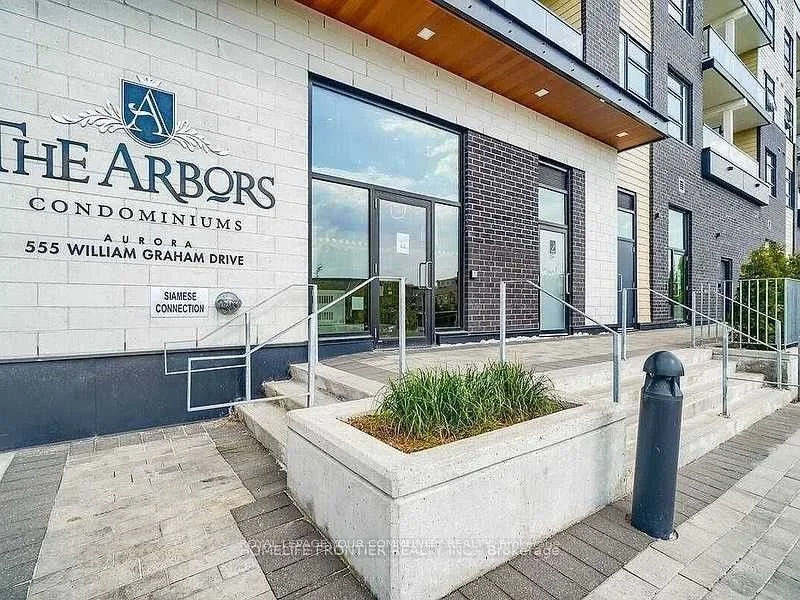 Condo Apartment in Aurora