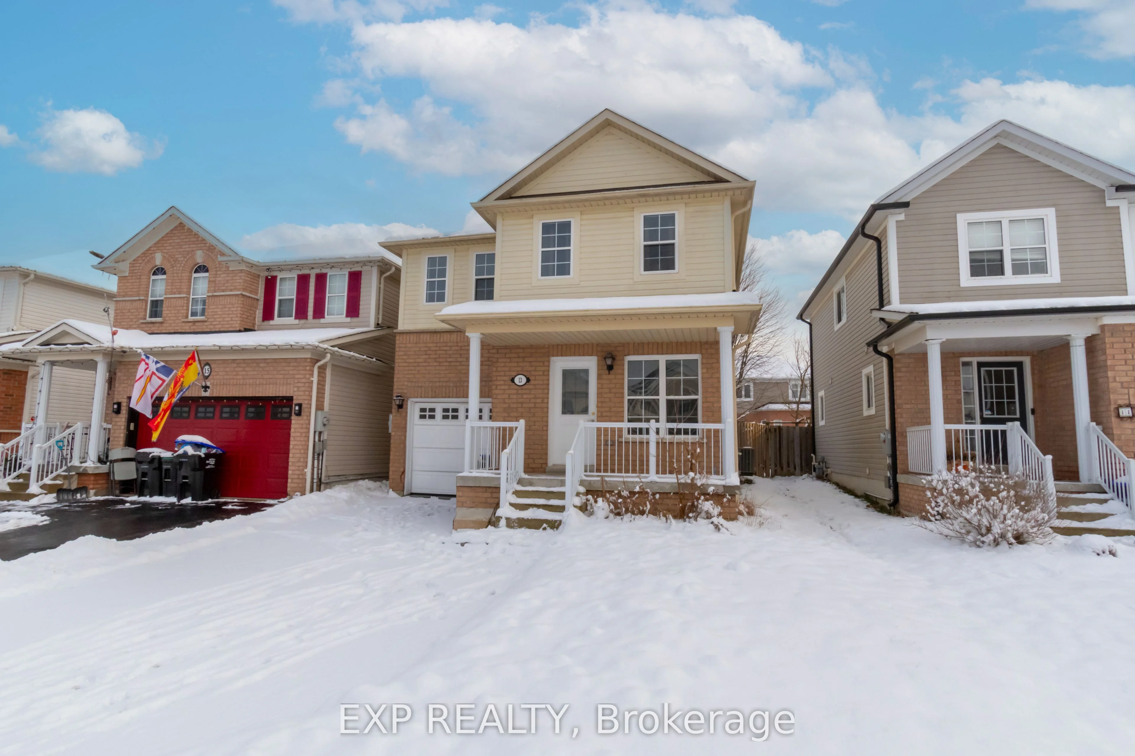 Detached in Essa