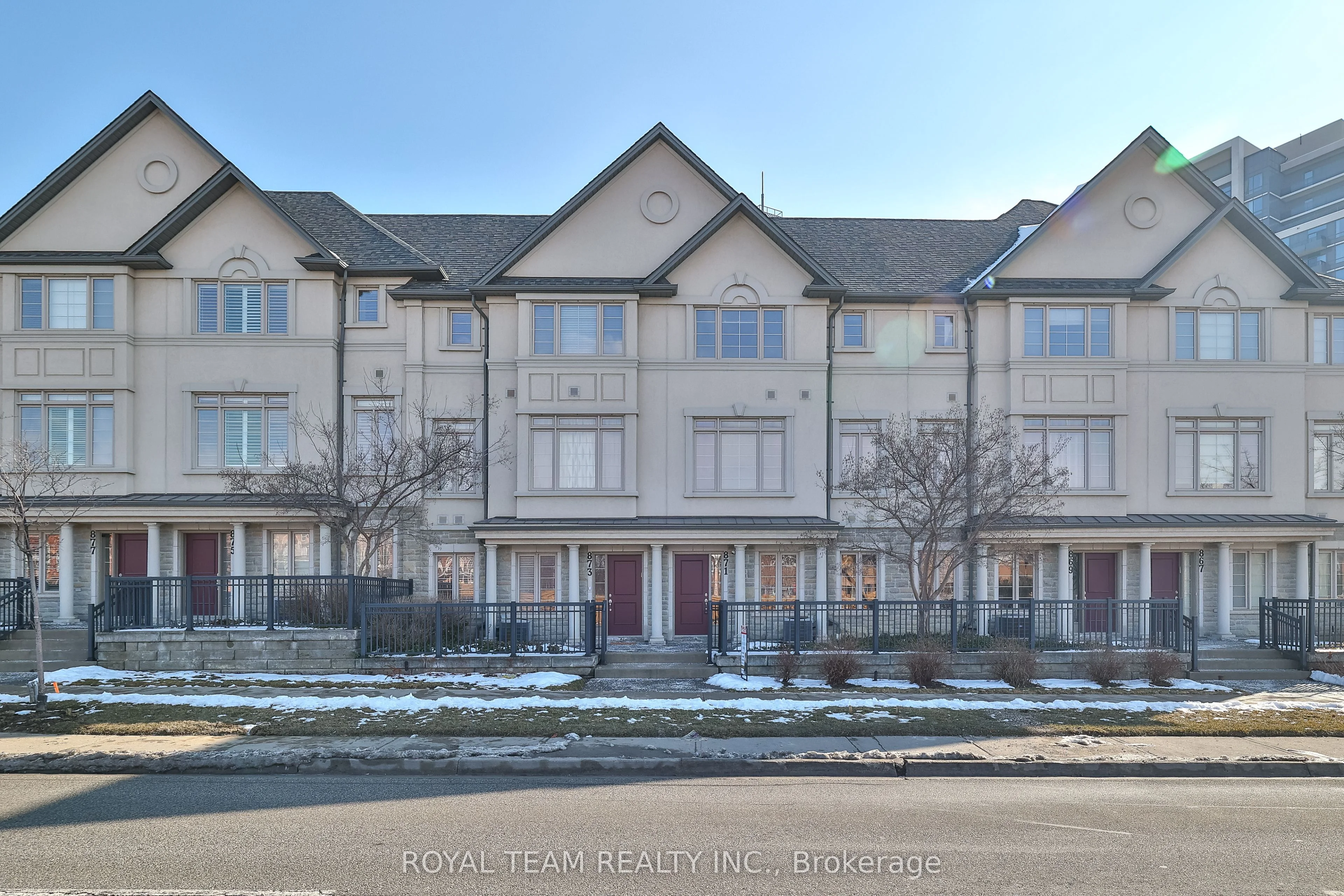 871 New Westminster Drive 24, Vaughan, On L4j 0g8
